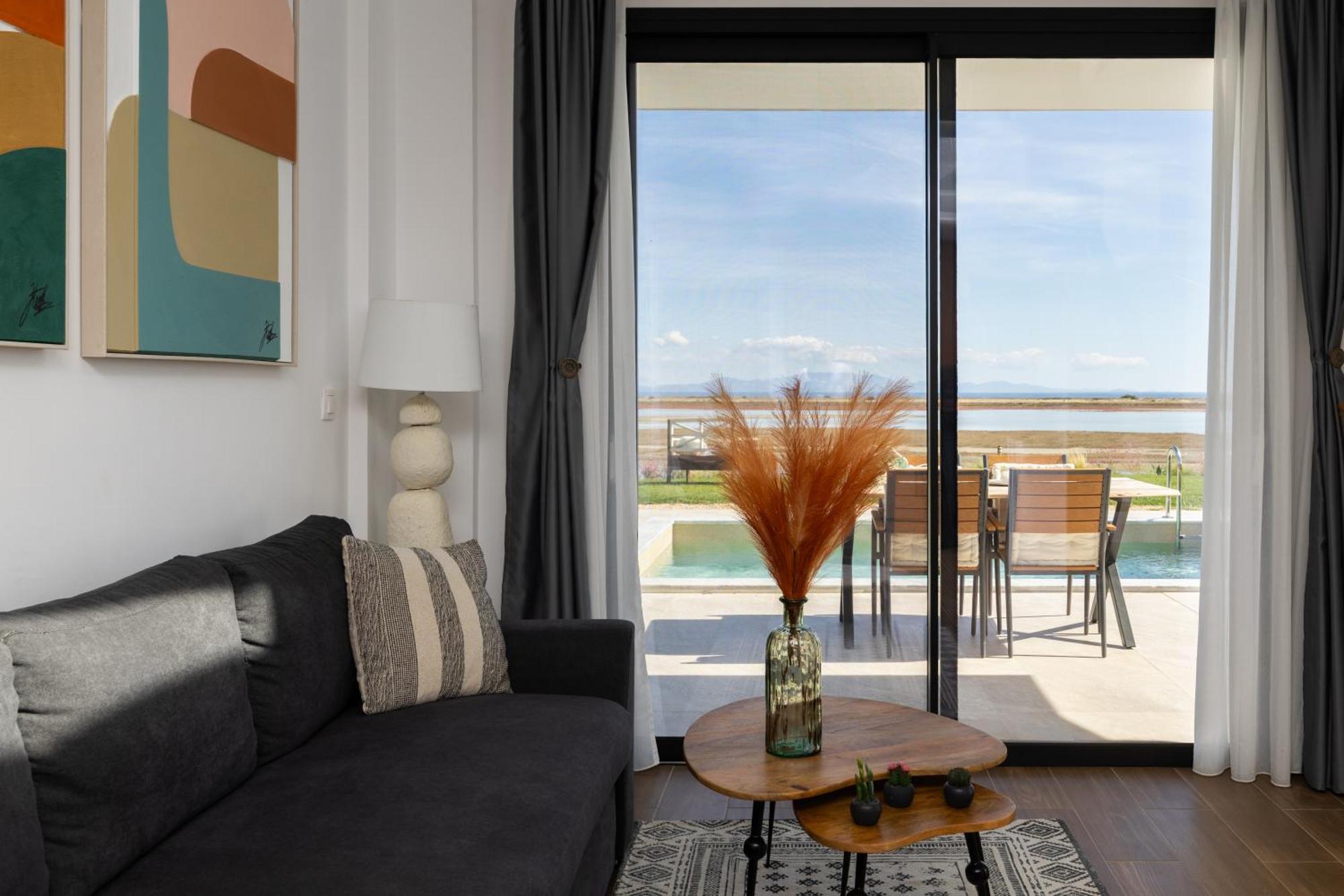 Flamingo View Suites & Villas 尼坡帝 外观 照片